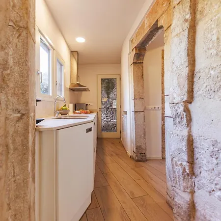 Bravissimo Llebre Duplex, With Patio