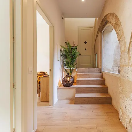 Bravissimo Llebre Duplex, With Patio Διαμέρισμα *