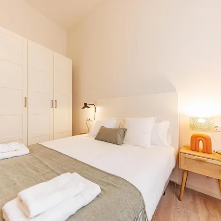 Bravissimo Llebre Duplex, With Patio * Girona