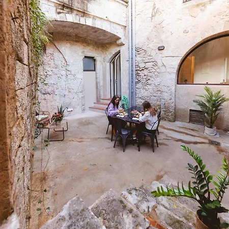 Bravissimo Llebre Duplex, With Patio Apartman