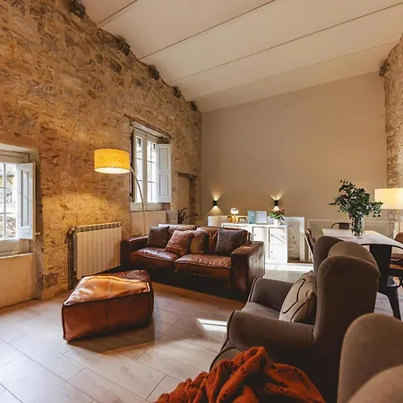 Bravissimo Llebre Duplex, With Patio Apartman