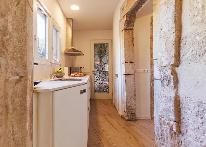 Bravissimo Llebre Duplex, With Patio