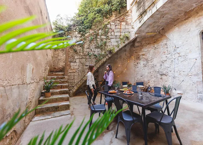 Bravissimo Llebre Duplex, With Patio Girona