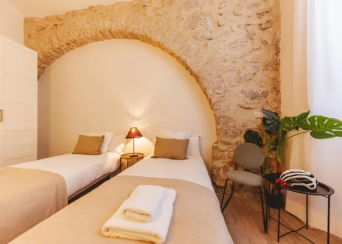 Bravissimo Llebre Duplex, With Patio