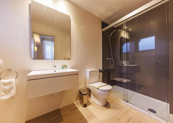 Bravissimo Llebre Duplex, With Patio Apartamento Girona